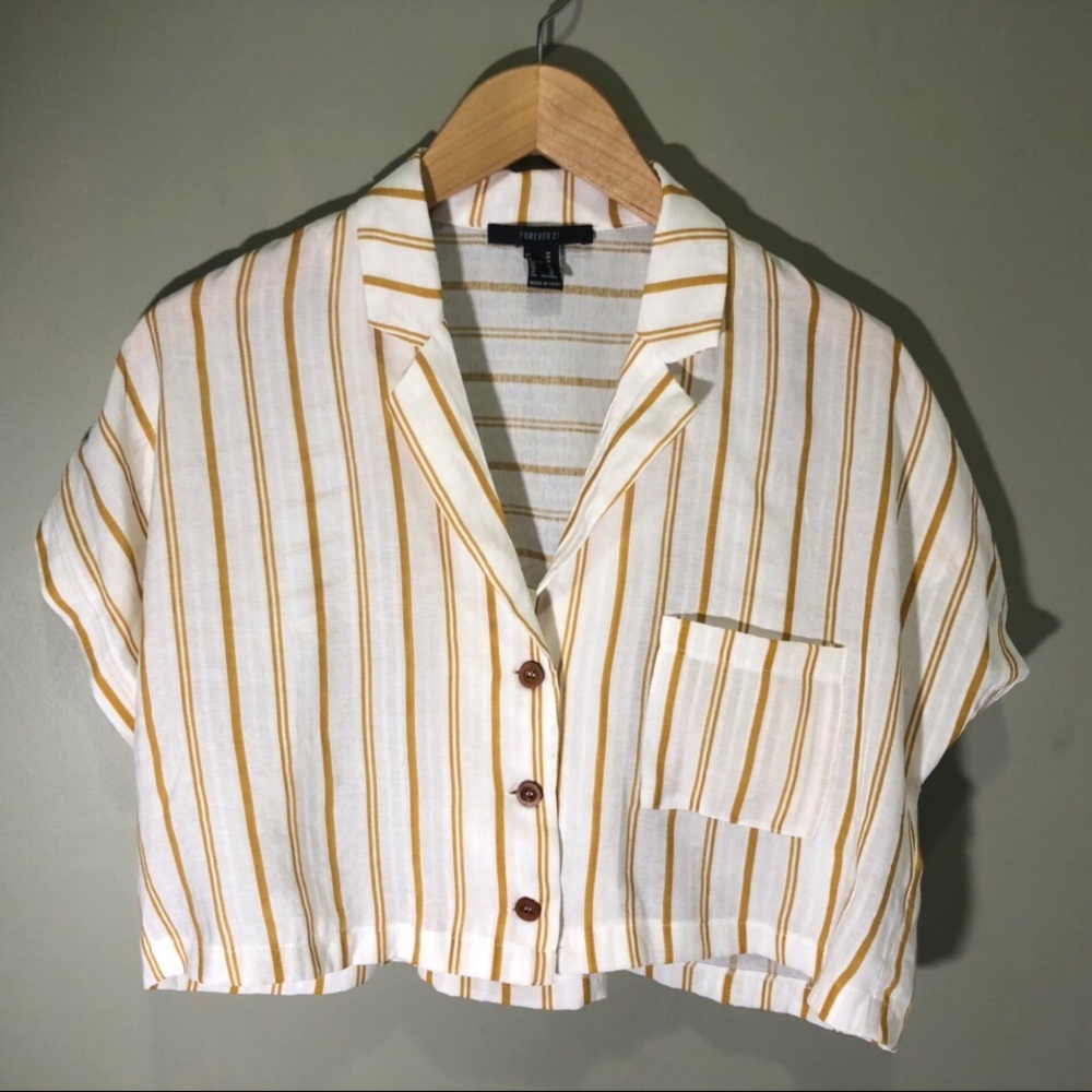Collared crop top